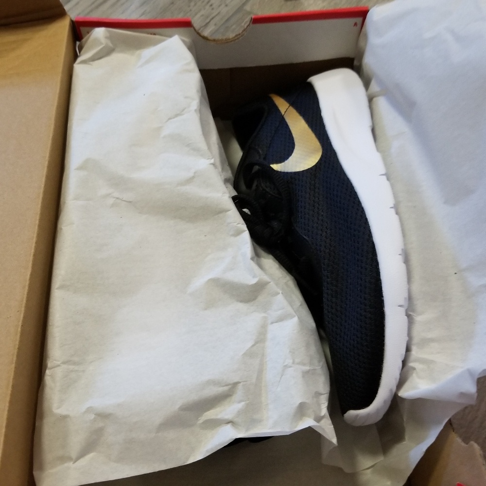 Nike tajun